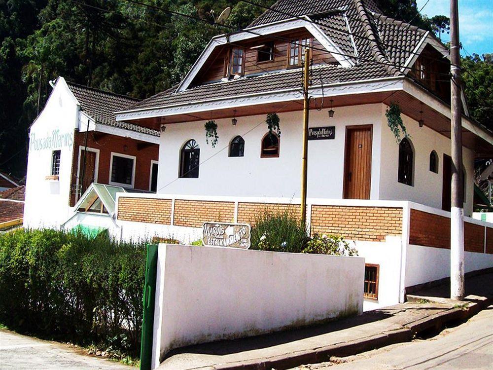 Casa de hóspedes Marins